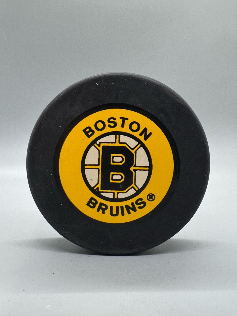 Vintage Boston Bruins NHL Hockey Puck – Official Licensed – InGlas Co Corp Ltd